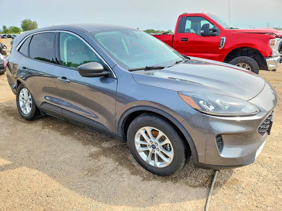 Продаж на аукціоні авто 2022 Ford Escape, vin: 1FMCU0G67NUB15766, номер лоту: 63717596