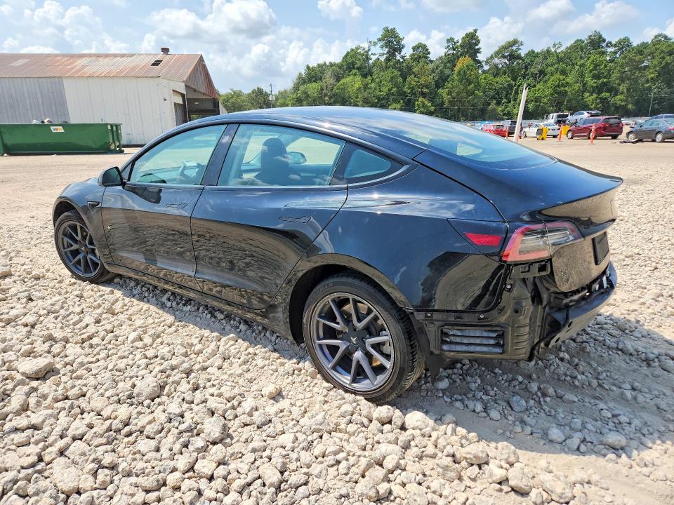 2022 Tesla Model 3 მანქანა იყიდება აუქციონზე, vin: 5YJ3E1EA2NF370218, აუქციონის ნომერი: 63561496