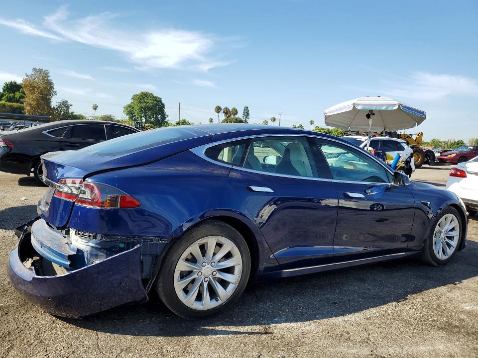 Aukcja sprzedaży 2018 Tesla Model S, vin: 5YJSA1E23JF281414, numer aukcji: 66127906