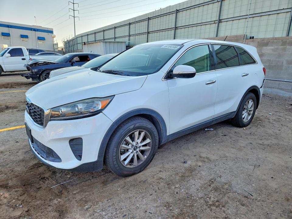64184106 :رقم المزاد ، 5XYPG4A58KG490194 vin ، 2019 Kia Sorento مزاد بيع