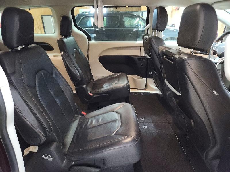 63649916 :رقم المزاد ، 2C4RC1EGXHR660154 vin ، 2017 Chrysler Pacifica مزاد بيع