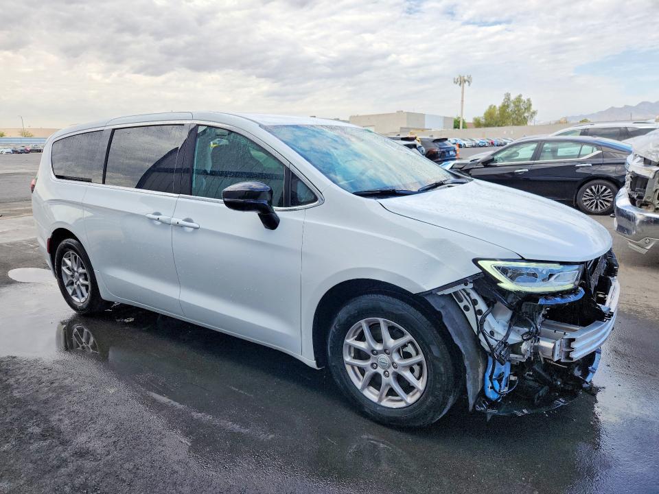 Продаж на аукціоні авто 2025 Chrysler Pacifica, vin: 2C4RC1BG7SR612462, номер лоту: 64121016