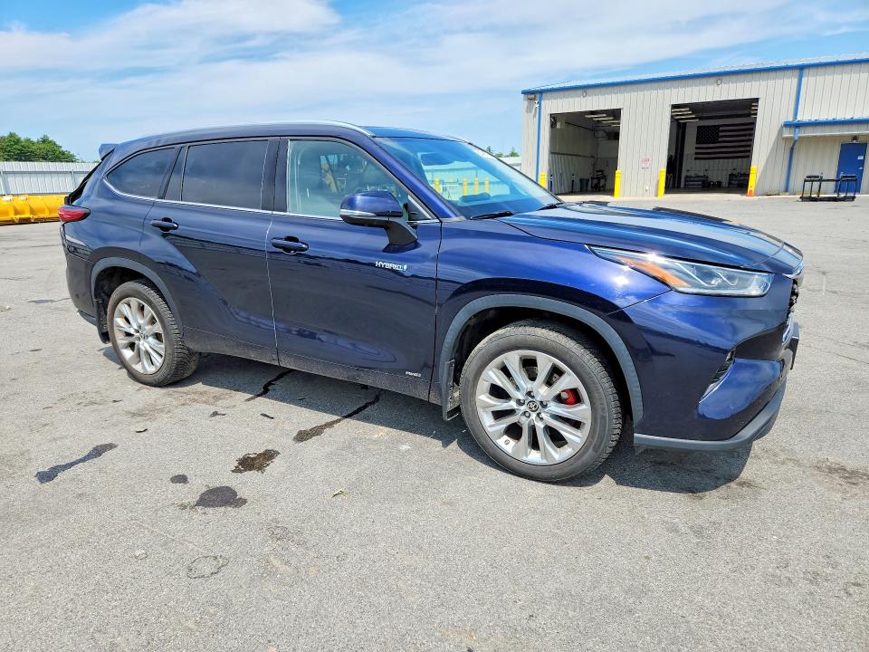 2021 Toyota Highlander Hybrid მანქანა იყიდება აუქციონზე, vin: 5TDXBRCH2MS064493, აუქციონის ნომერი: 63928626