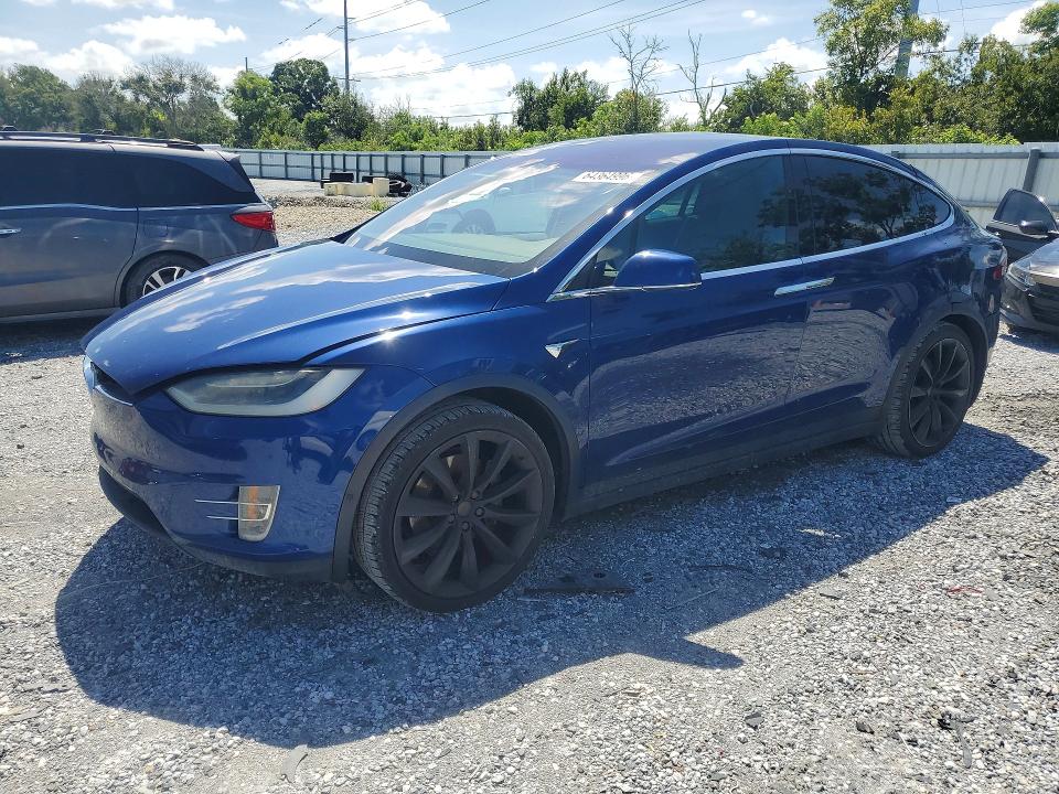 64364996 :رقم المزاد ، 5YJXCBE22KF192859 vin ، 2019 Tesla Model X مزاد بيع