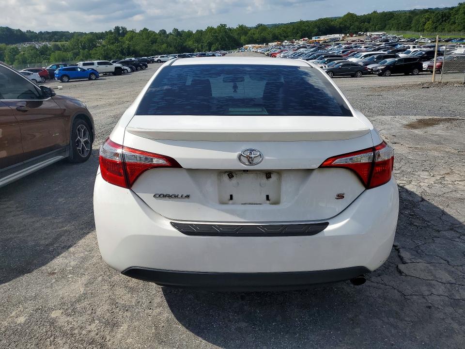 65658556 :رقم المزاد ، 2T1BURHE9FC311460 vin ، 2015 Toyota Corolla مزاد بيع