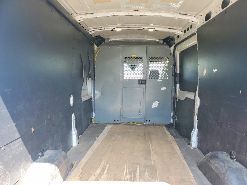 67245486 :رقم المزاد ، 1FTYR2CM5JKA06692 vin ، 2018 Ford Transit مزاد بيع
