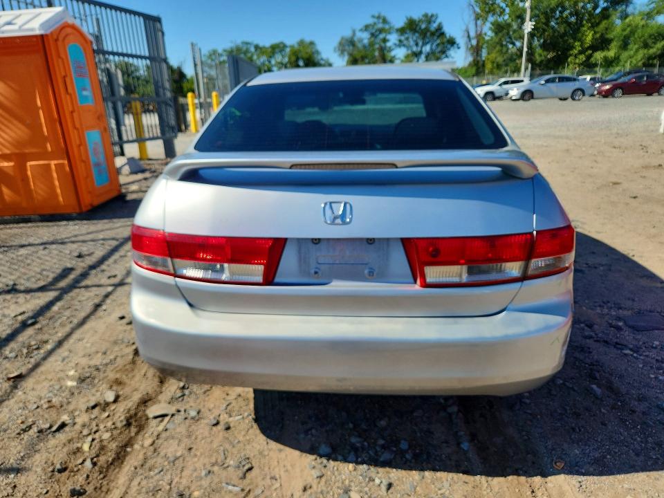 65609086 :رقم المزاد ، 1HGCM55784A151173 vin ، 2004 Honda Accord مزاد بيع