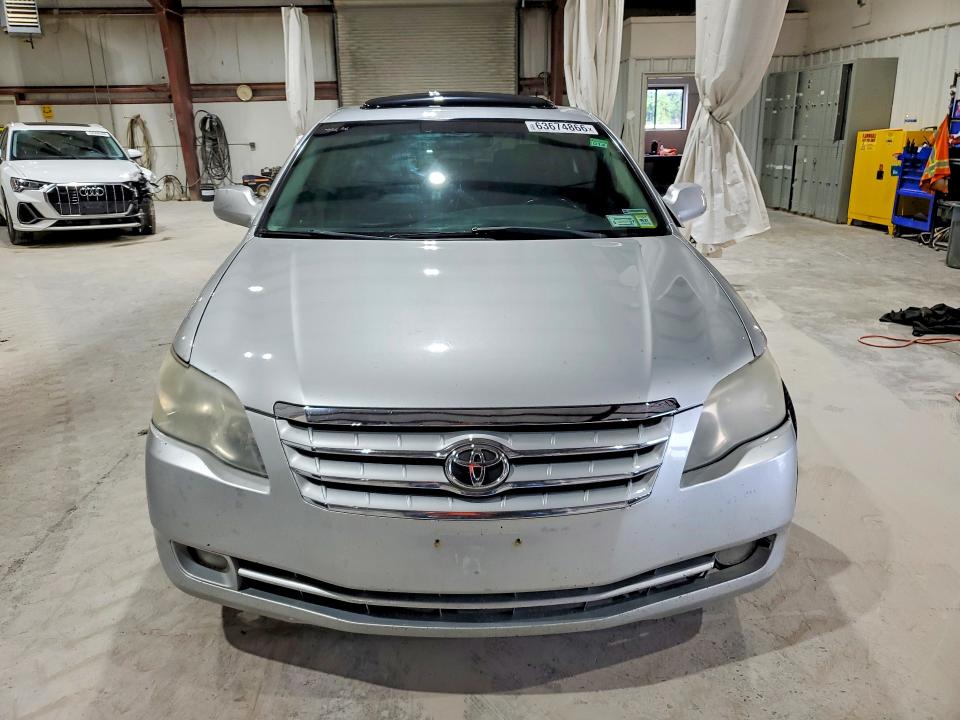 63674866 :رقم المزاد ، 4T1BK36B37U242356 vin ، 2007 Toyota Avalon مزاد بيع