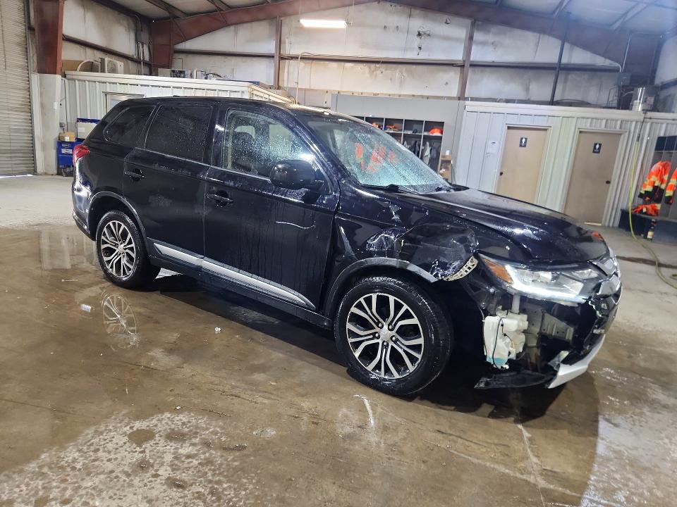 Продаж на аукціоні авто 2018 Mitsubishi Outlander, vin: JA4AZ3A37JZ070817, номер лоту: 64569096