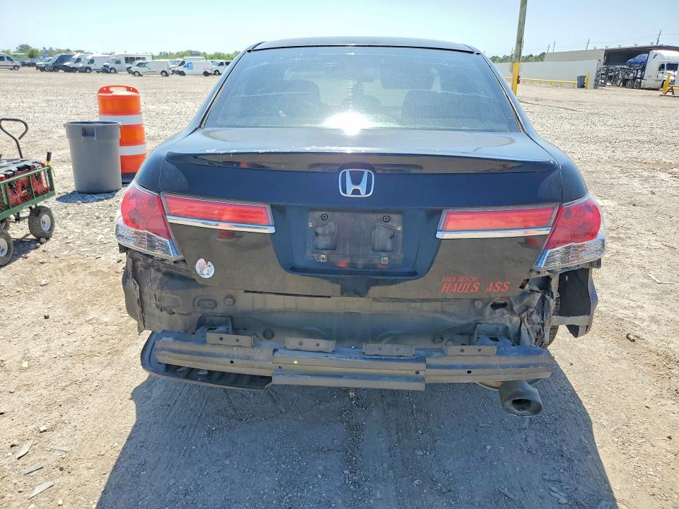 65291706 :رقم المزاد ، 1HGCP2F72BA068002 vin ، 2011 Honda Accord مزاد بيع
