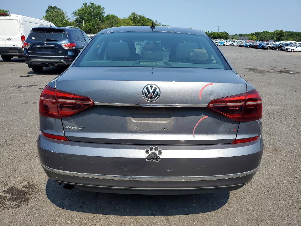 63748286 :رقم المزاد ، 1VWAT7A38HC031839 vin ، 2017 Volkswagen Passat مزاد بيع