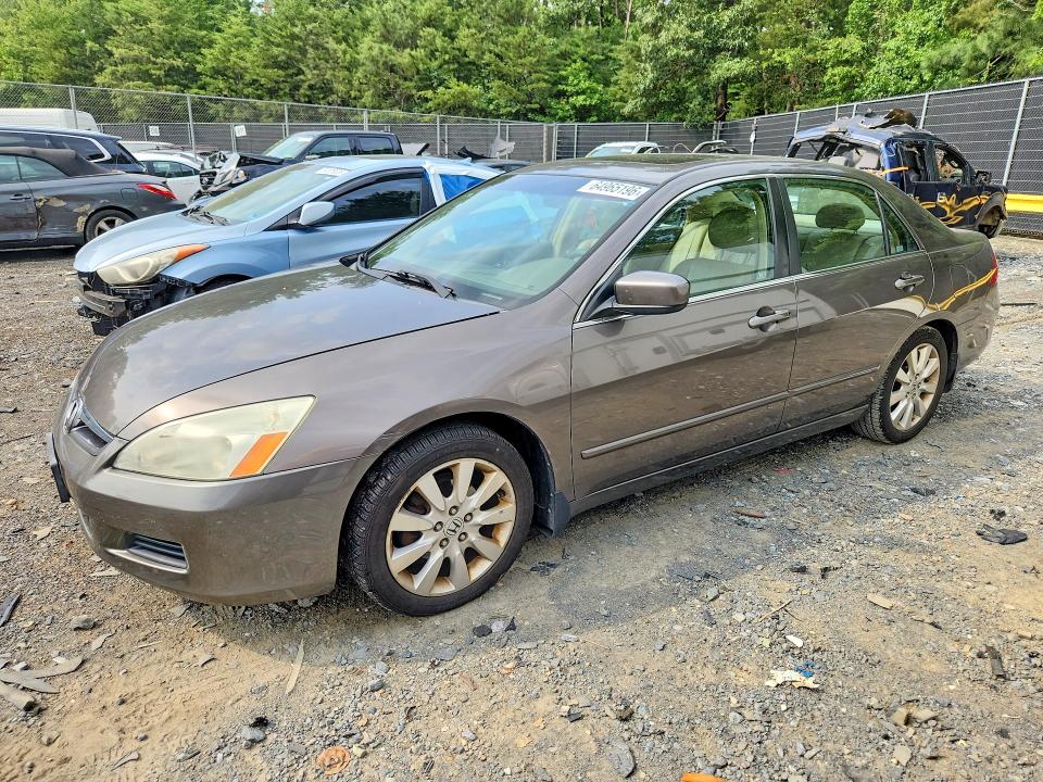2007 Honda Accord მანქანა იყიდება აუქციონზე, vin: 1HGCM66857A017531, აუქციონის ნომერი: 64965196