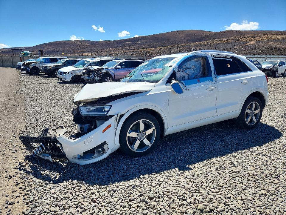 63165396 :رقم المزاد ، WA1EFCFS4FR002895 vin ، 2015 Audi Q3 مزاد بيع