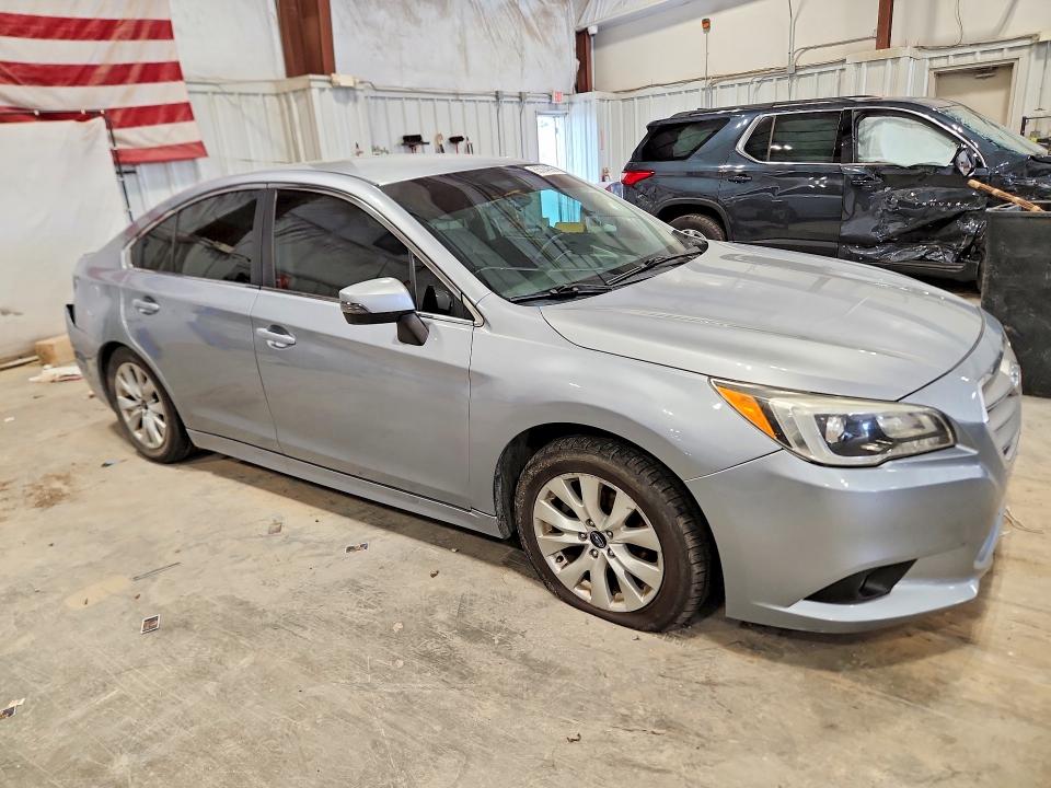 65394696 :رقم المزاد ، 4S3BNBF60F3023223 vin ، 2015 Subaru Legacy مزاد بيع