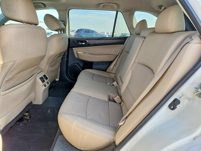 64498466 :رقم المزاد ، 4S4BSENC1F3331577 vin ، 2015 Subaru Outback مزاد بيع