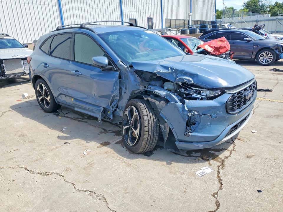 Продаж на аукціоні авто 2023 Ford Escape, vin: 1FMCU9NA3PUA77208, номер лоту: 65131816