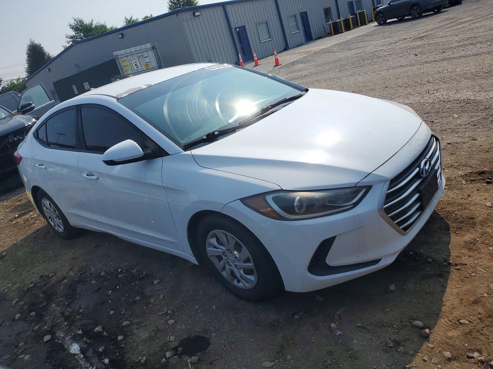 65134266 :رقم المزاد ، 5NPD74LF1JH402117 vin ، 2018 Hyundai Elantra مزاد بيع