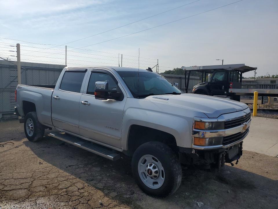 Продаж на аукціоні авто 2015 Chevrolet Silverado, vin: 1GC1KWE82FF589607, номер лоту: 66734366