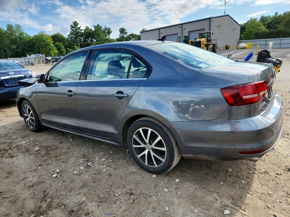 63098716 :رقم المزاد ، 3VWDB7AJ0HM315818 vin ، 2017 Volkswagen Jetta مزاد بيع