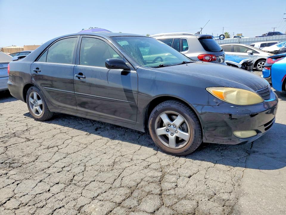 2003 Toyota Camry მანქანა იყიდება აუქციონზე, vin: 4T1BF32K13U057792, აუქციონის ნომერი: 64043146