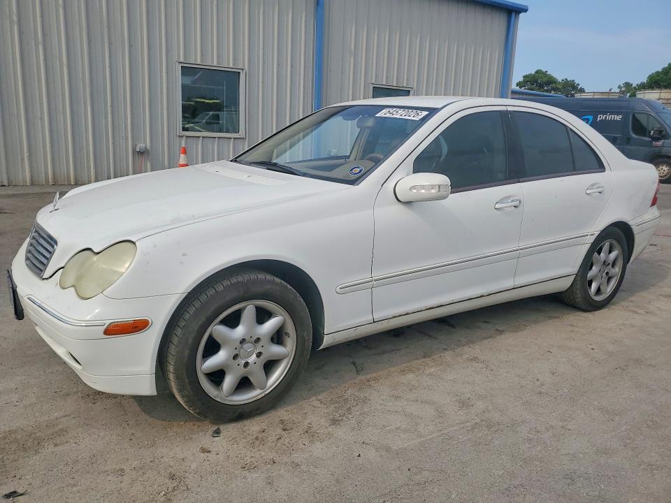 64572026 :رقم المزاد ، WDBRF61J41F093330 vin ، 2001 Mercedes-benz C مزاد بيع
