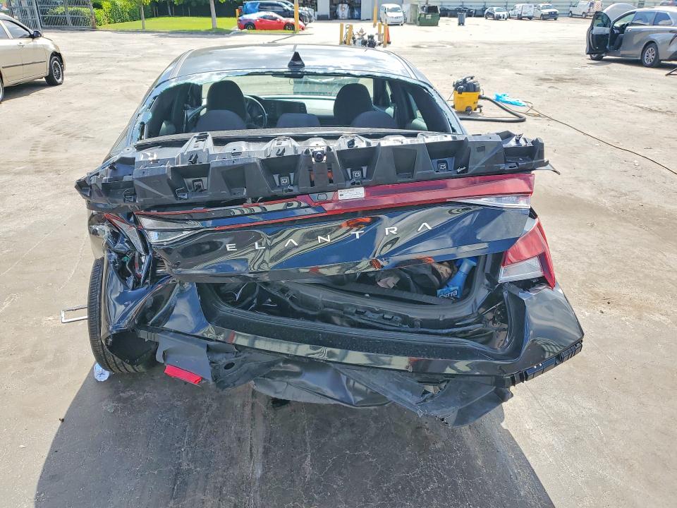 2025 Hyundai Elantra მანქანა იყიდება აუქციონზე, vin: KMHLM4DG0SU897781, აუქციონის ნომერი: 64779916