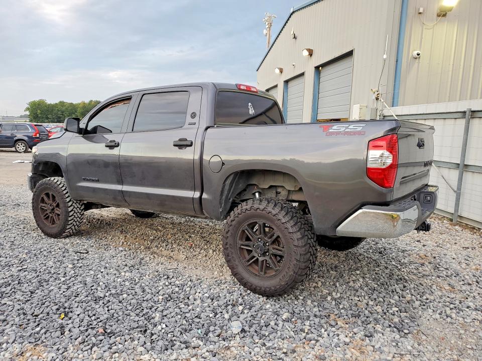 Продажа на аукционе авто 2018 Toyota Tundra, vin: 5TFEM5F13JX126045, номер лота: 64797956