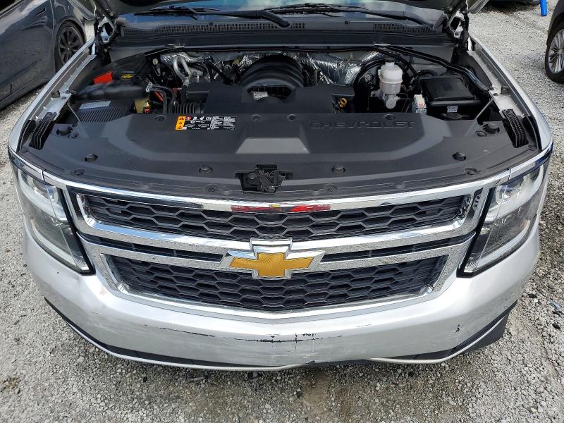 64292236 :رقم المزاد ، 1GNSCHKC8HR220636 vin ، 2017 Chevrolet Suburban مزاد بيع