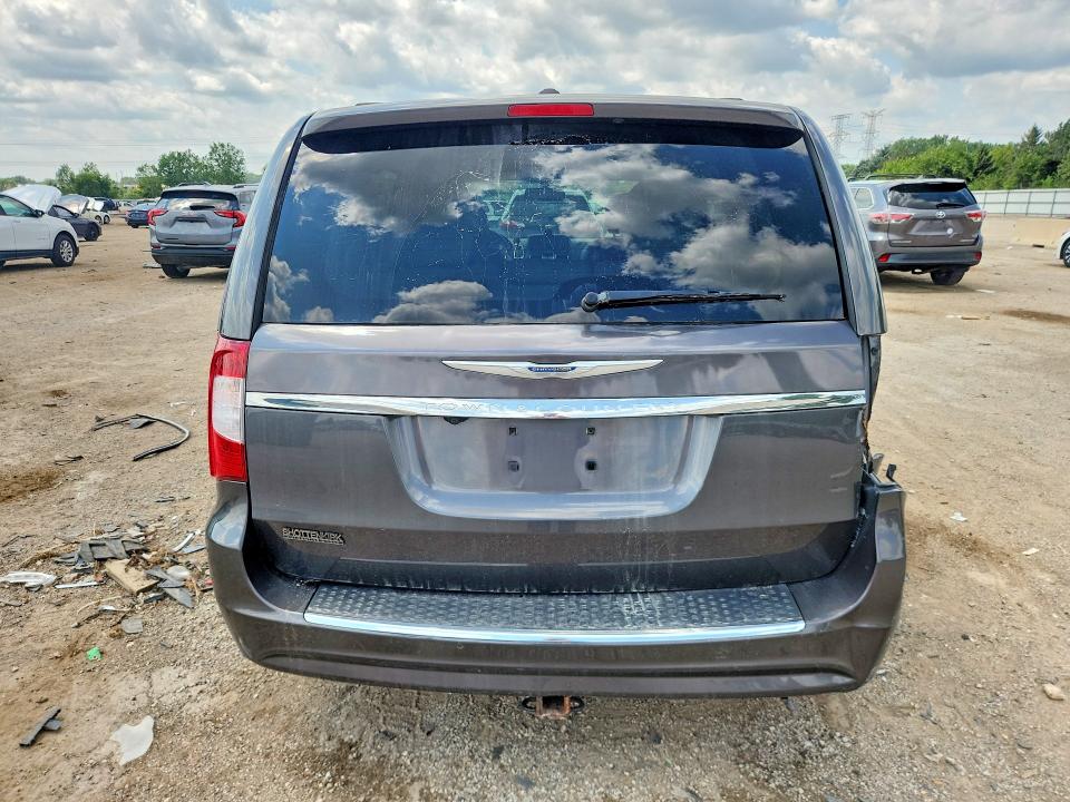 2016 Chrysler Town & Country მანქანა იყიდება აუქციონზე, vin: 2C4RC1BGXGR247881, აუქციონის ნომერი: 63506166