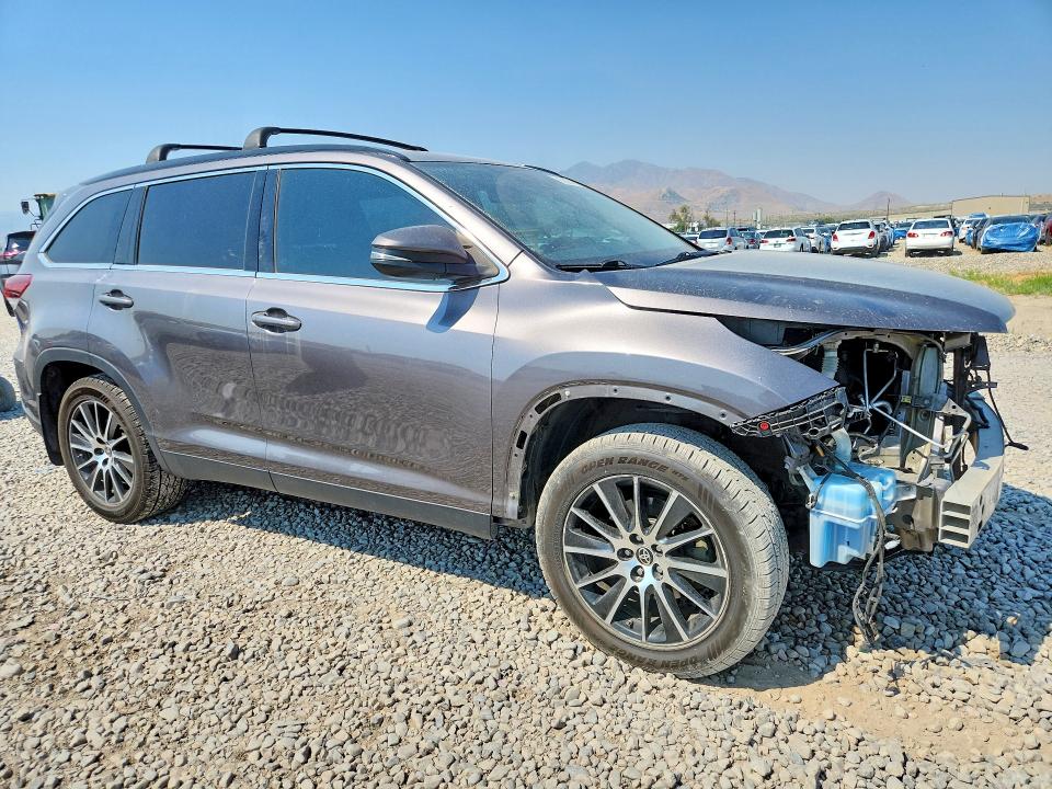 63606466 :رقم المزاد ، 5TDJZRFH1KS626216 vin ، 2019 Toyota Highlander مزاد بيع