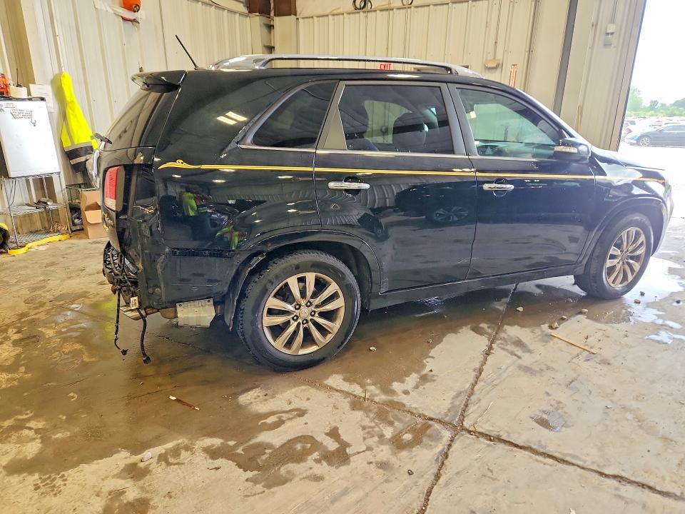 63571436 :رقم المزاد ، 5XYKW4A2XBG092942 vin ، 2011 Kia Sorento مزاد بيع