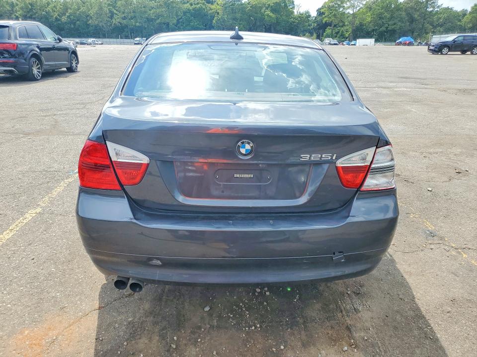 65030106 :رقم المزاد ، WBAVB13556KR59370 vin ، 2006 Bmw 325 مزاد بيع