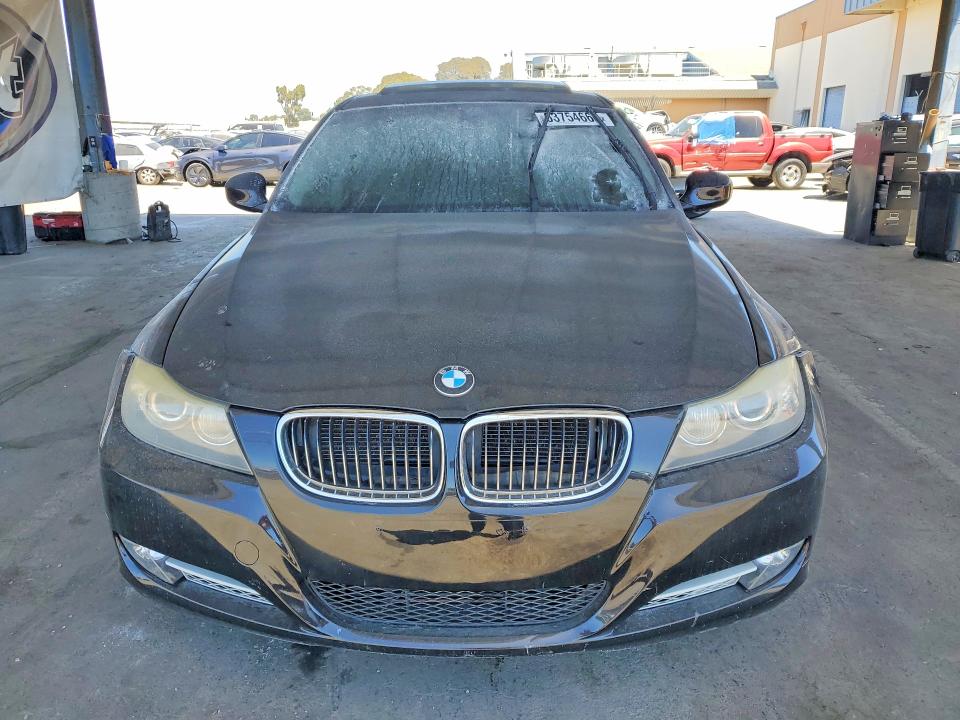 63754666 :رقم المزاد ، WBAPN7C58BA949208 vin ، 2011 Bmw 335 مزاد بيع
