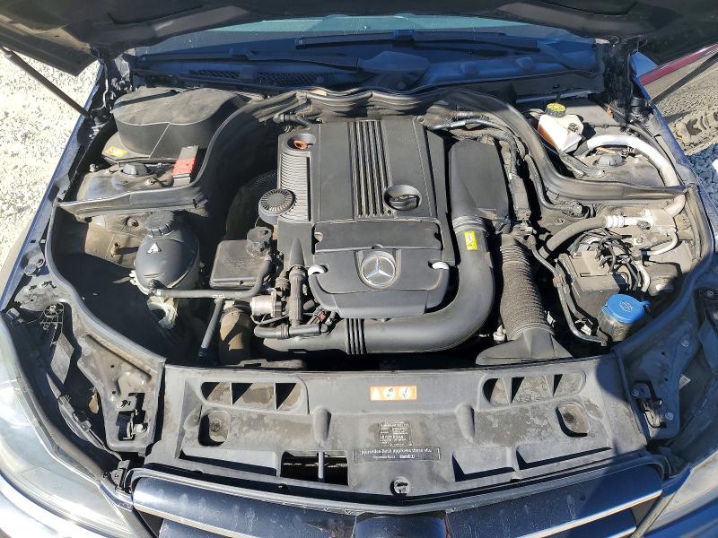 2014 Mercedes-benz C მანქანა იყიდება აუქციონზე, vin: WDDGJ4HB3EG274418, აუქციონის ნომერი: 61643936