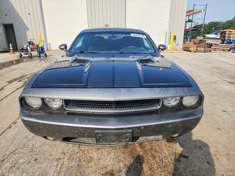 64496196 :رقم المزاد ، 2B3CJ4DG0BH602373 vin ، 2011 Dodge Challenger مزاد بيع
