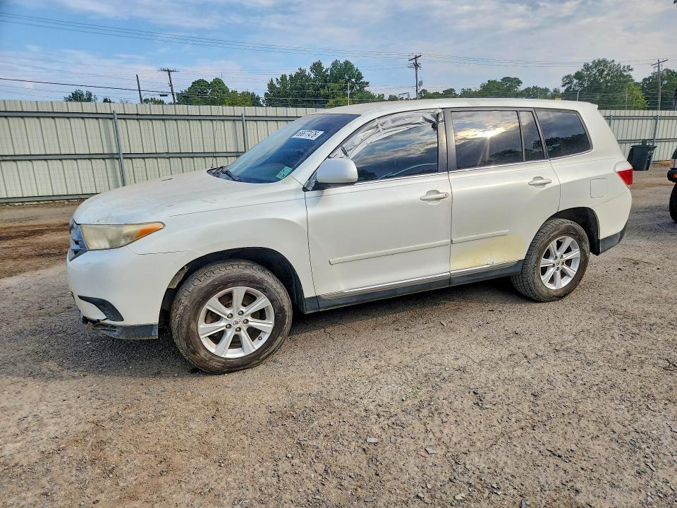 2011 Toyota Highlander მანქანა იყიდება აუქციონზე, vin: 5TDZA3EH4BS011488, აუქციონის ნომერი: 66677476