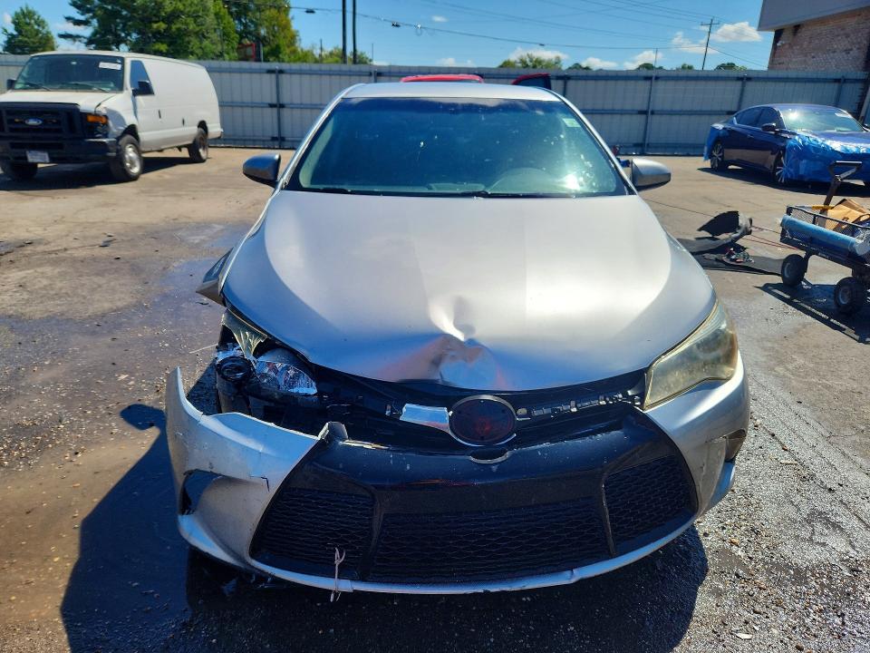 66997416 :رقم المزاد ، 4T1BF1FK8GU225741 vin ، 2016 Toyota Camry مزاد بيع