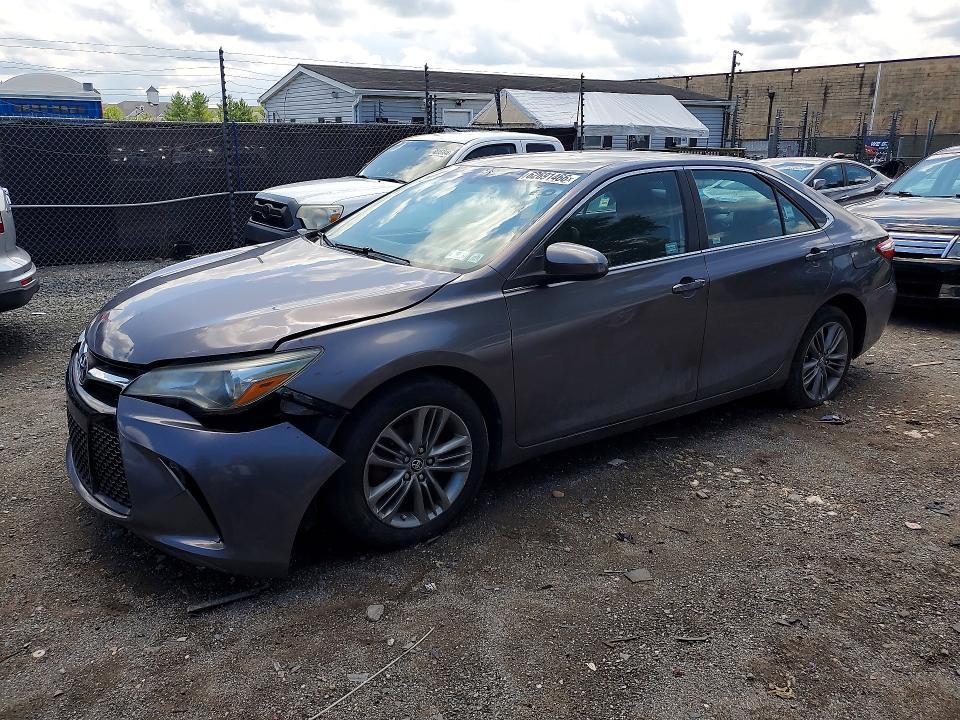 62691466 :رقم المزاد ، 4T1BF1FK8GU244404 vin ، 2016 Toyota Camry مزاد بيع