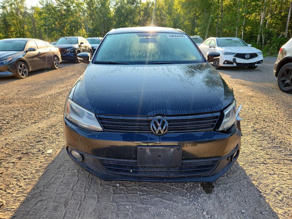 64564446 :رقم المزاد ، 3VWLL7AJ9BM108294 vin ، 2011 Volkswagen Jetta مزاد بيع