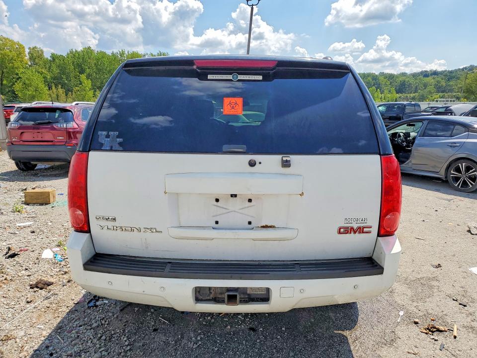 Продажа на аукционе авто 2008 Gmc Yukon Xl, vin: 1GKFK16378R132566, номер лота: 65365766