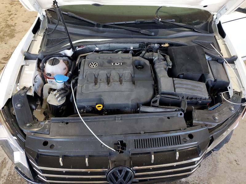 65874736 :رقم المزاد ، 1VWCV7A39FC064123 vin ، 2015 Volkswagen Passat مزاد بيع