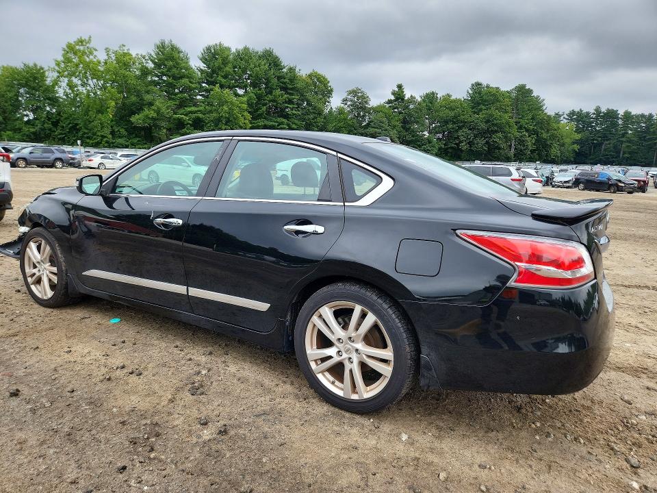 2015 Nissan Altima მანქანა იყიდება აუქციონზე, vin: 1N4BL3AP5FC223726, აუქციონის ნომერი: 65643956