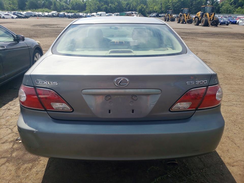 63035166 :رقم المزاد ، JTHBF30G225024455 vin ، 2002 Lexus Es مزاد بيع