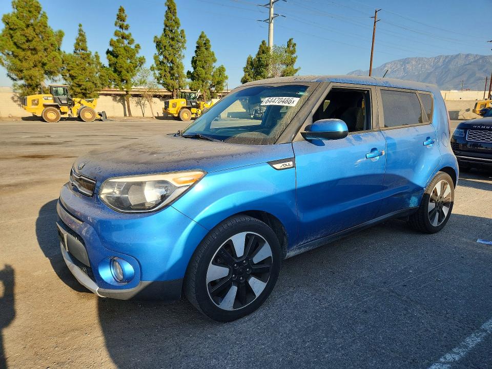 2017 Kia Soul მანქანა იყიდება აუქციონზე, vin: KNDJP3A55H7460270, აუქციონის ნომერი: 64470486