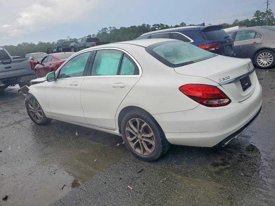 2015 Mercedes-benz C მანქანა იყიდება აუქციონზე, vin: 55SWF4KB7FU083661, აუქციონის ნომერი: 66101976