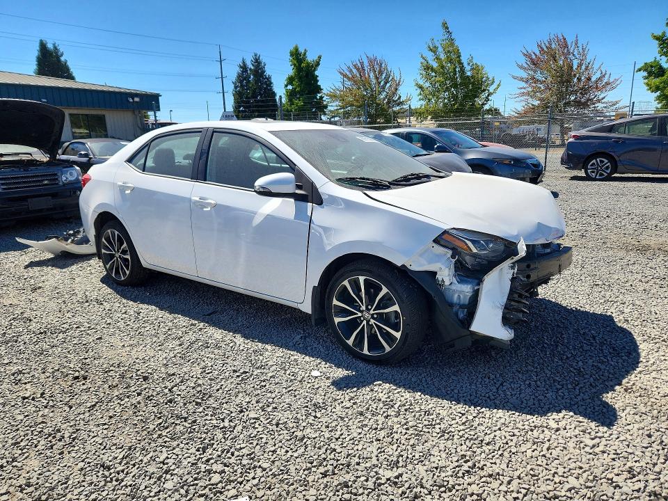 65515986 :رقم المزاد ، 2T1BURHE5HC932732 vin ، 2017 Toyota Corolla مزاد بيع