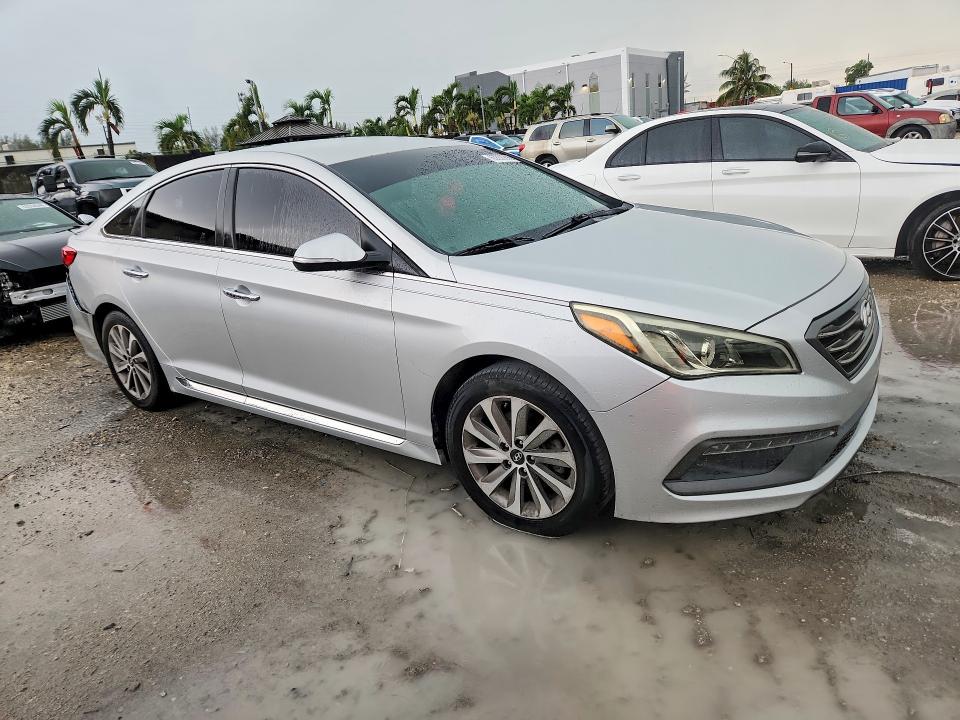 63558896 :رقم المزاد ، 5NPE34AF2FH046464 vin ، 2015 Hyundai Sonata مزاد بيع