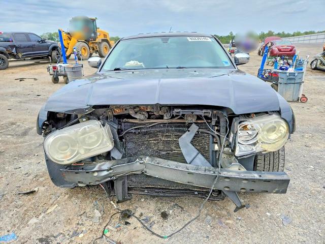 65239746 :رقم المزاد ، 2C3LA63H08H217218 vin ، 2008 Chrysler 300c مزاد بيع