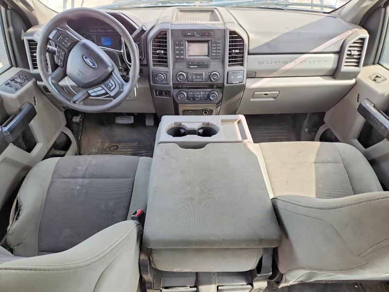 63581846 :رقم المزاد ، 1FT8W3B6XHEF24940 vin ، 2017 Ford F350 مزاد بيع