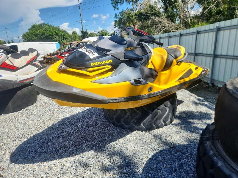 Продаж на аукціоні авто 2021 Sea Doo Rxt X 300, vin: YDV21085K021, номер лоту: 64154856
